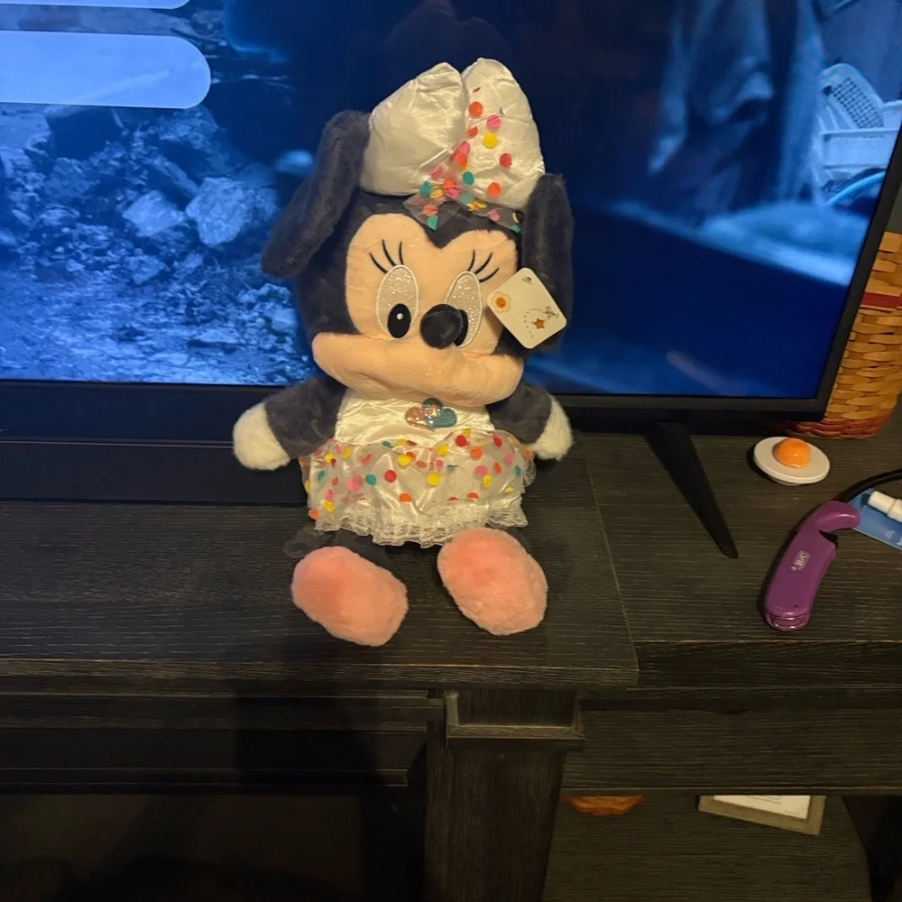 Disney adorable minnie
